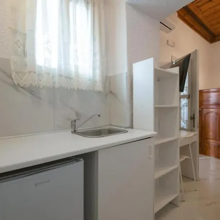 Casa Tradizionale Гостевой дом Родос